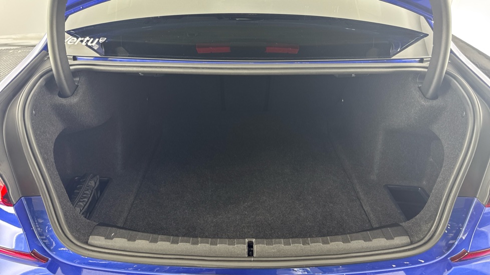BMW 3 Series 320d MHT M Sport 4dr Step Auto Diesel Saloon - Image 13