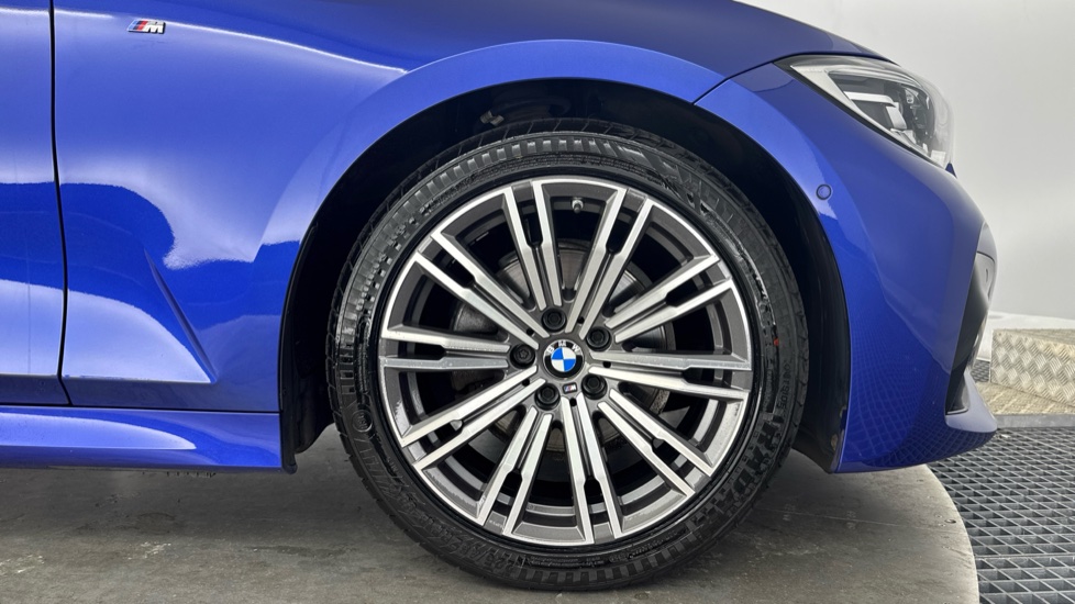 BMW 3 Series 320d MHT M Sport 4dr Step Auto Diesel Saloon - Image 14