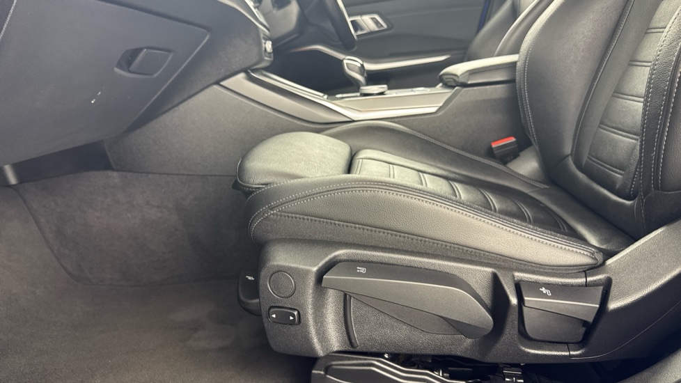 BMW 3 Series 320d MHT M Sport 4dr Step Auto Diesel Saloon - Image 36