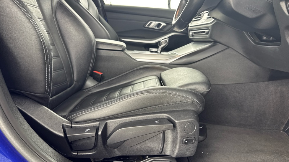 BMW 3 Series 320d MHT M Sport 4dr Step Auto Diesel Saloon - Image 45