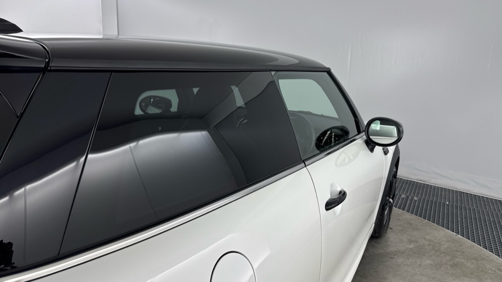 MINI Hatchback 1.5 Cooper Sport 3dr Petrol Hatchback - Image 27