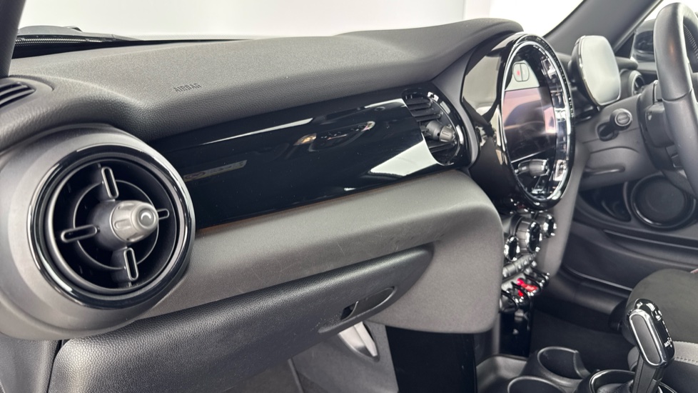 MINI Hatchback 1.5 Cooper Sport 3dr Petrol Hatchback - Image 35