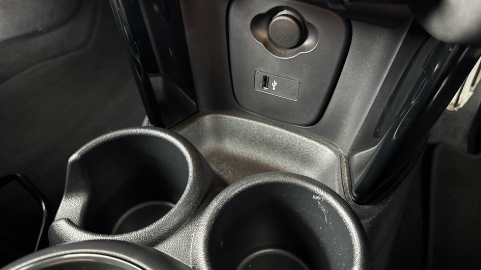 MINI Hatchback 1.5 Cooper Sport 3dr Petrol Hatchback - Image 49