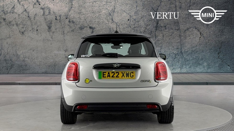 MINI Hatchback 135kW Cooper S Level 3 33kWh 3dr Auto Electric Hatchback - Image 15