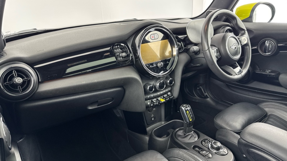 MINI Hatchback 135kW Cooper S Level 3 33kWh 3dr Auto Electric Hatchback - Image 7