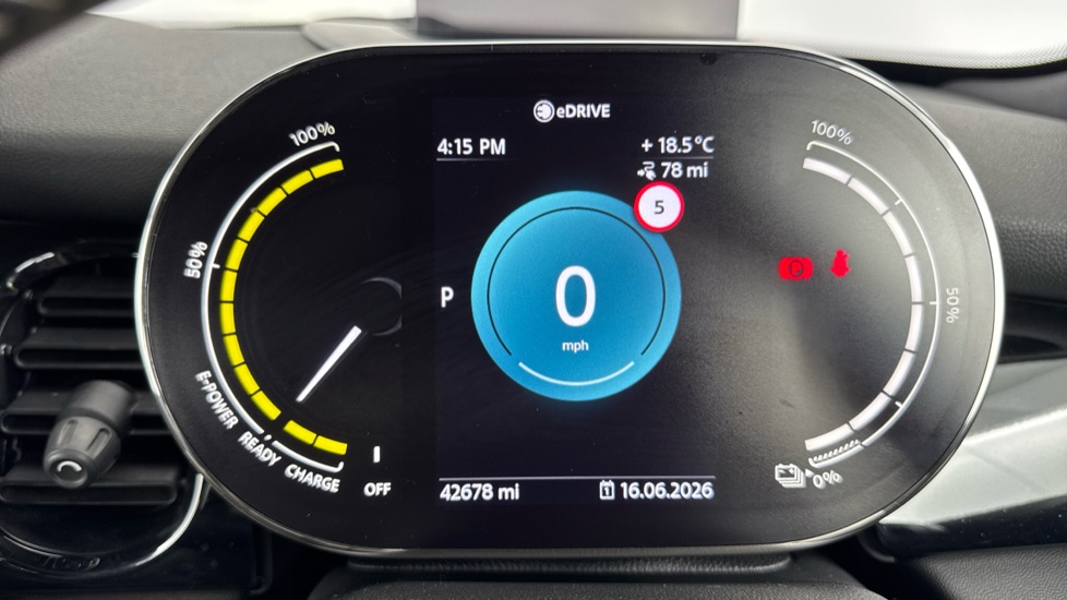 MINI Hatchback 135kW Cooper S Level 3 33kWh 3dr Auto Electric Hatchback - Image 9