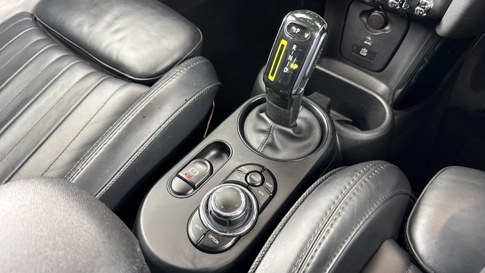 MINI Hatchback 135kW Cooper S Level 3 33kWh 3dr Auto Electric Hatchback - Image 10