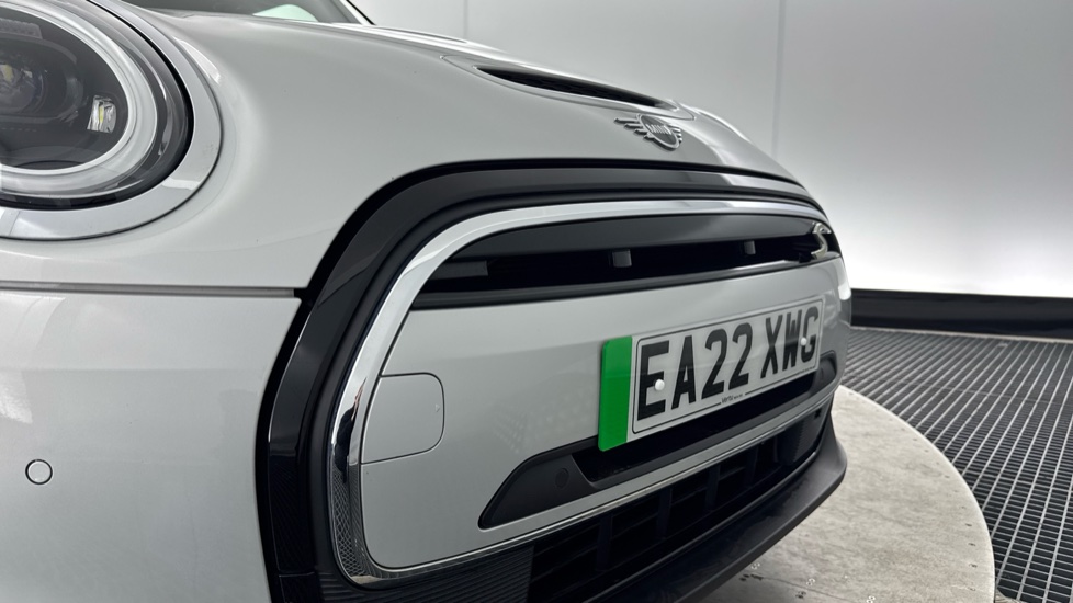 MINI Hatchback 135kW Cooper S Level 3 33kWh 3dr Auto Electric Hatchback - Image 34