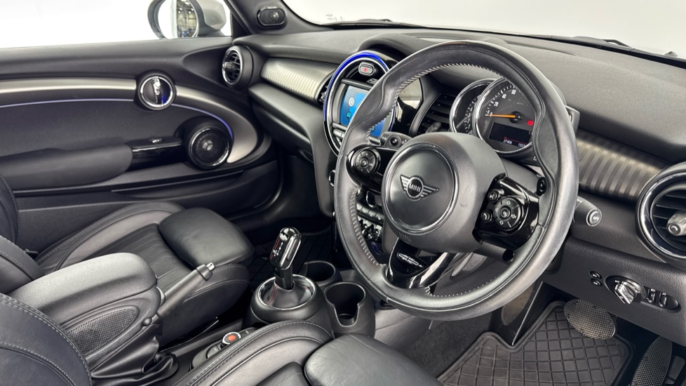 MINI Convertible 2.0 Cooper S Exclusive II 2dr Petrol Convertible - Image 6