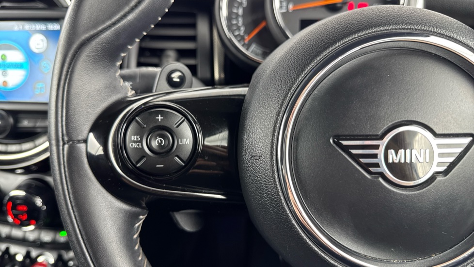 MINI Convertible 2.0 Cooper S Exclusive II 2dr Petrol Convertible - Image 17