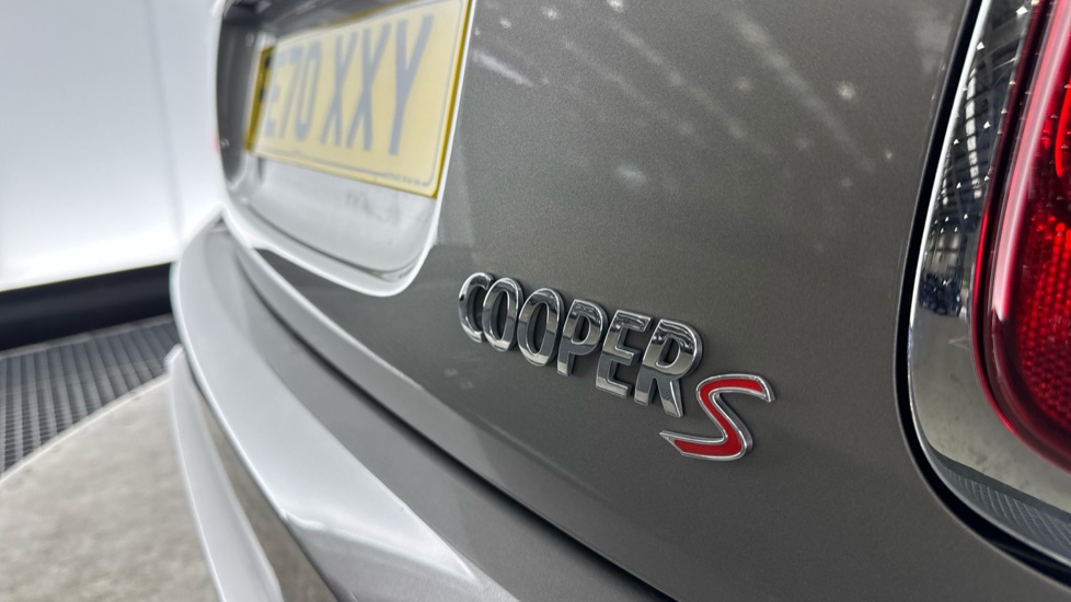 MINI Convertible 2.0 Cooper S Exclusive II 2dr Petrol Convertible - Image 24