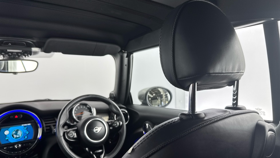 MINI Convertible 2.0 Cooper S Exclusive II 2dr Petrol Convertible - Image 41