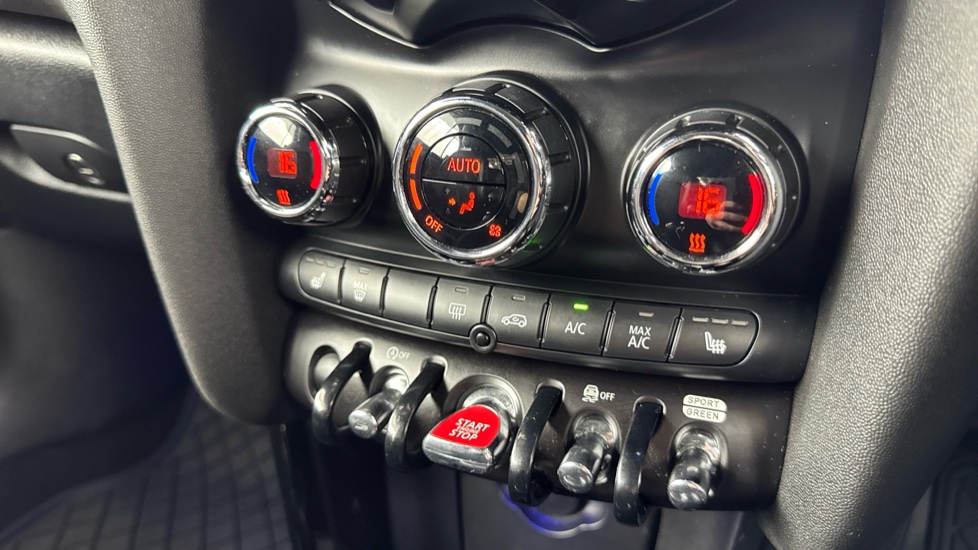 MINI Convertible 2.0 Cooper S Exclusive II 2dr Petrol Convertible - Image 48
