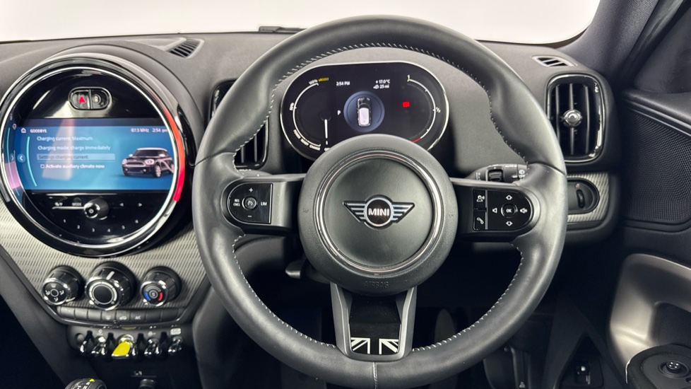 MINI Countryman 1.5 Cooper S E Exclusive ALL4 PHEV 5dr Auto Hatchback - Image 5