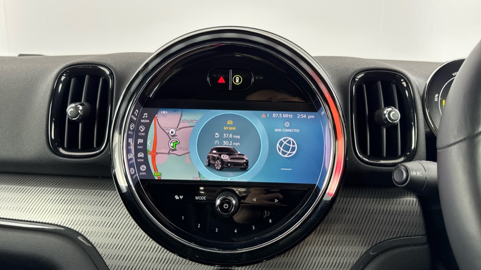 MINI Countryman 1.5 Cooper S E Exclusive ALL4 PHEV 5dr Auto Hatchback - Image 8