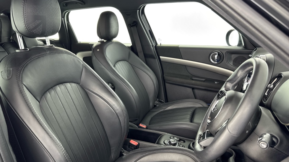 MINI Countryman 1.5 Cooper S E Exclusive ALL4 PHEV 5dr Auto Hatchback - Image 11