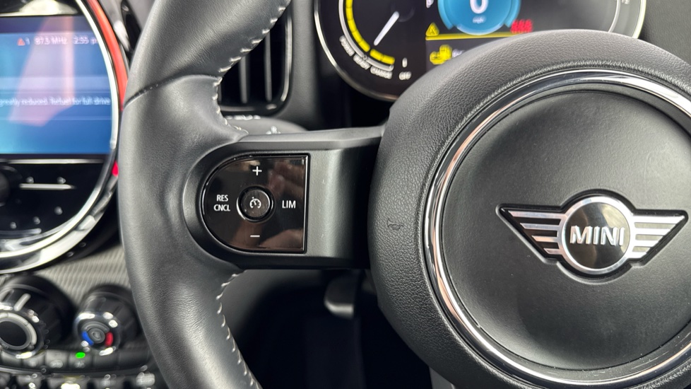 MINI Countryman 1.5 Cooper S E Exclusive ALL4 PHEV 5dr Auto Hatchback - Image 17