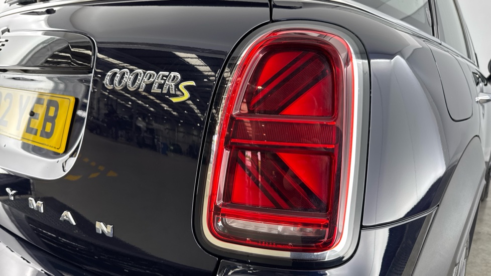 MINI Countryman 1.5 Cooper S E Exclusive ALL4 PHEV 5dr Auto Hatchback - Image 22