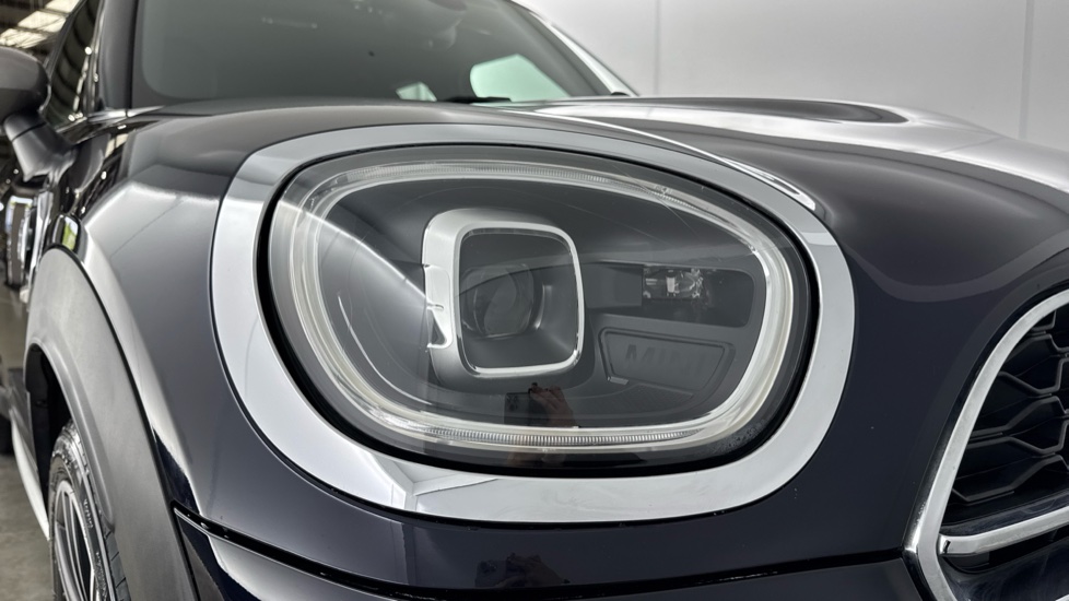 MINI Countryman 1.5 Cooper S E Exclusive ALL4 PHEV 5dr Auto Hatchback - Image 23