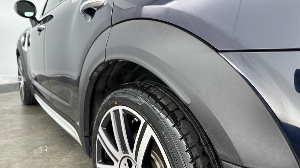 MINI Countryman 1.5 Cooper S E Exclusive ALL4 PHEV 5dr Auto Hatchback - Image 44