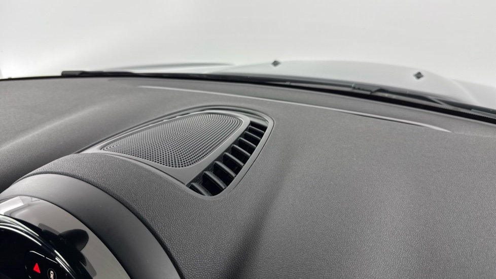 MINI Countryman 1.5 Cooper S E Exclusive ALL4 PHEV 5dr Auto Hatchback - Image 60