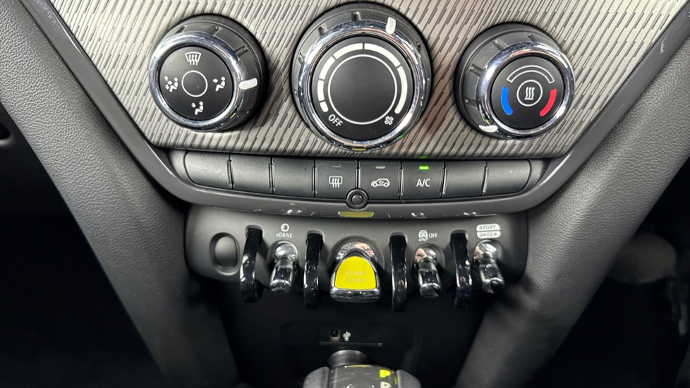 MINI Countryman 1.5 Cooper S E Exclusive ALL4 PHEV 5dr Auto Hatchback - Image 75