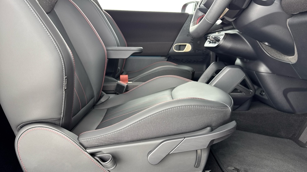 MINI Cooper 135kW E Sport [Level 1] 41kWh 3dr Auto Electric Hatchback - Image 44