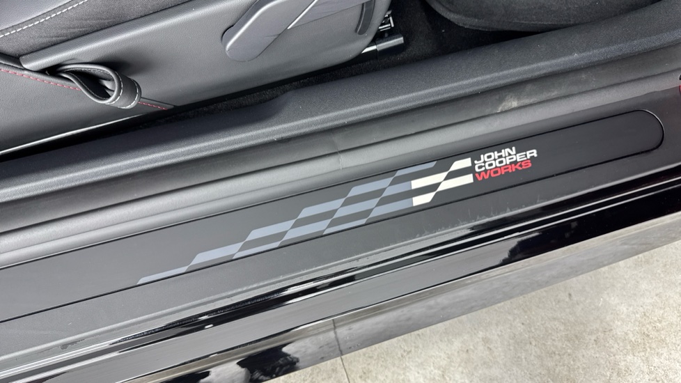 MINI Cooper 135kW E Sport [Level 1] 41kWh 3dr Auto Electric Hatchback - Image 45