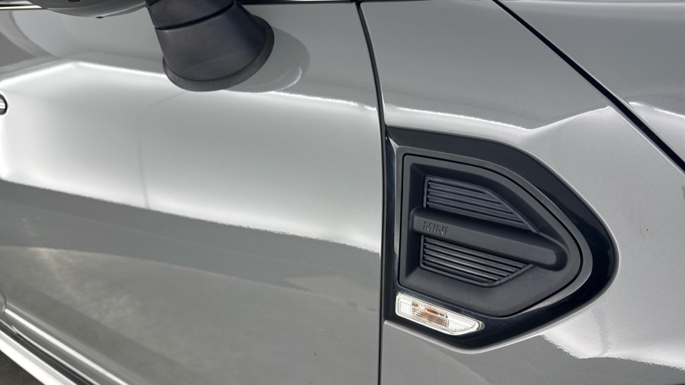 MINI Countryman 1.5 Cooper Sport 5dr Auto Petrol Hatchback - Image 23