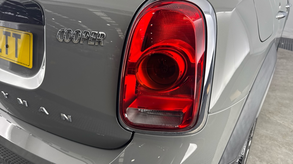 MINI Countryman 1.5 Cooper Sport 5dr Auto Petrol Hatchback - Image 27