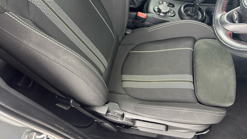 MINI Countryman 1.5 Cooper Sport 5dr Auto Petrol Hatchback - Image 29