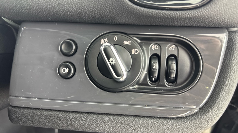 MINI Countryman 1.5 Cooper Sport 5dr Auto Petrol Hatchback - Image 31