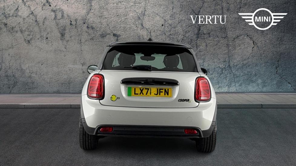MINI Hatchback 135kW Cooper S Level 3 33kWh 3dr Auto Electric Hatchback - Image 15