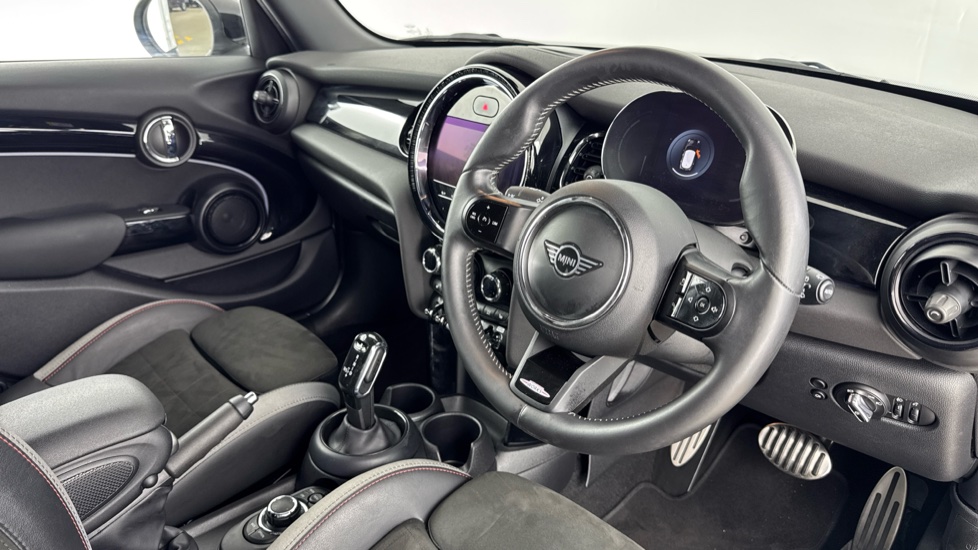MINI Hatchback 1.5 Cooper Sport 5dr Auto Petrol Hatchback - Image 6