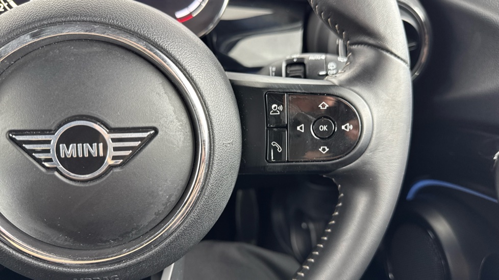 MINI Hatchback 1.5 Cooper Sport 5dr Auto Petrol Hatchback - Image 18