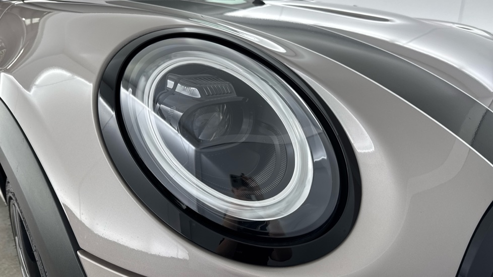 MINI Hatchback 1.5 Cooper Sport 5dr Auto Petrol Hatchback - Image 23