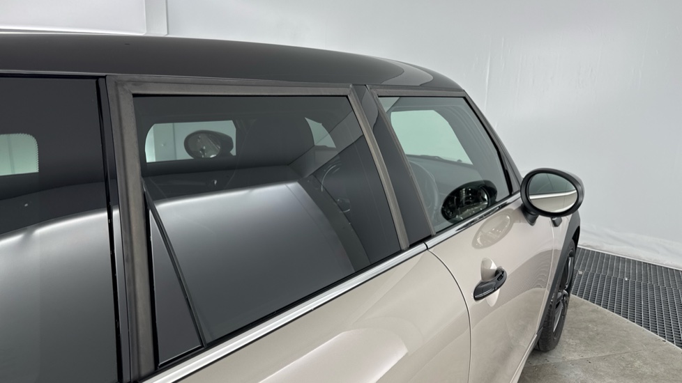 MINI Hatchback 1.5 Cooper Sport 5dr Auto Petrol Hatchback - Image 28