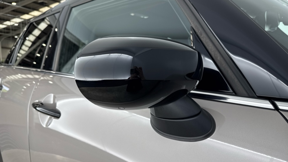 MINI Hatchback 1.5 Cooper Sport 5dr Auto Petrol Hatchback - Image 30