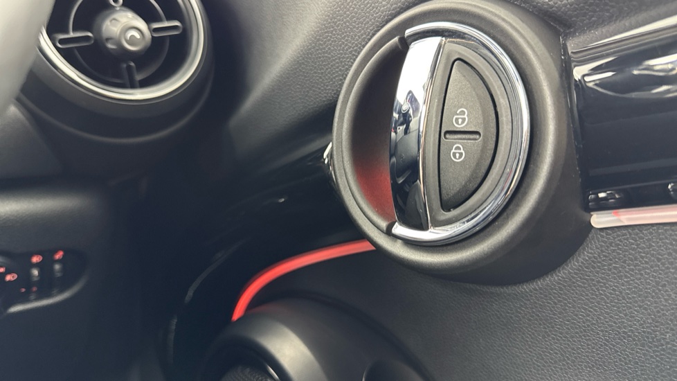MINI Hatchback 1.5 Cooper Sport 5dr Auto Petrol Hatchback - Image 52