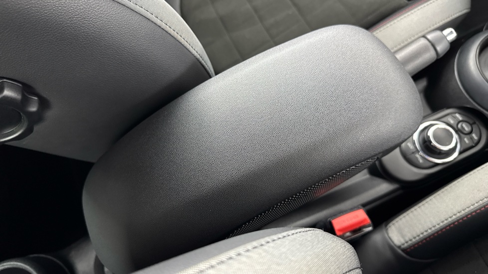 MINI Hatchback 1.5 Cooper Sport 5dr Auto Petrol Hatchback - Image 58