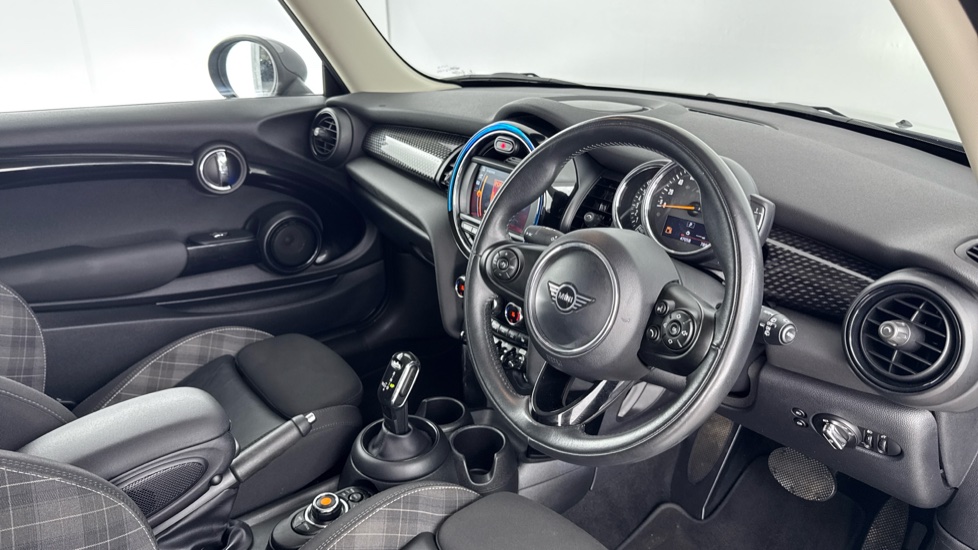 MINI Hatchback 2.0 Cooper S Classic II 3dr Auto Petrol Hatchback - Image 6