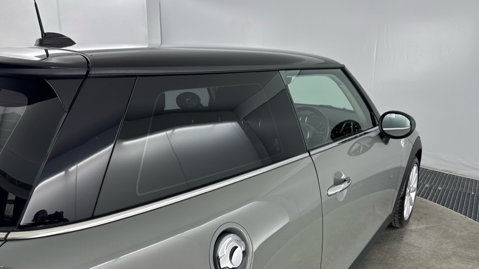 MINI Hatchback 2.0 Cooper S Classic II 3dr Auto Petrol Hatchback - Image 26