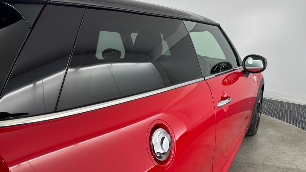 MINI Hatchback 2.0 Cooper S Sport II 3dr Auto Petrol Hatchback - Image 26