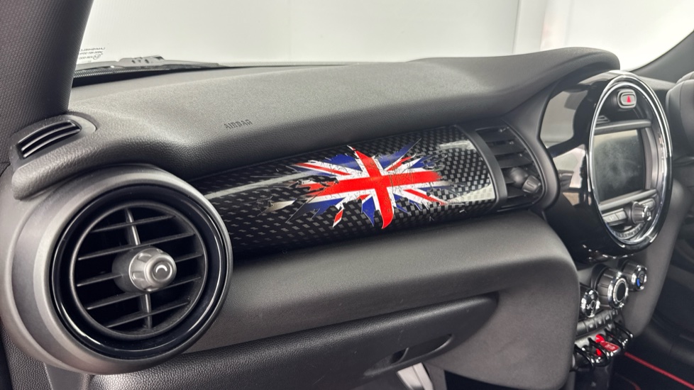 MINI Hatchback 2.0 Cooper S Sport II 3dr Auto Petrol Hatchback - Image 32
