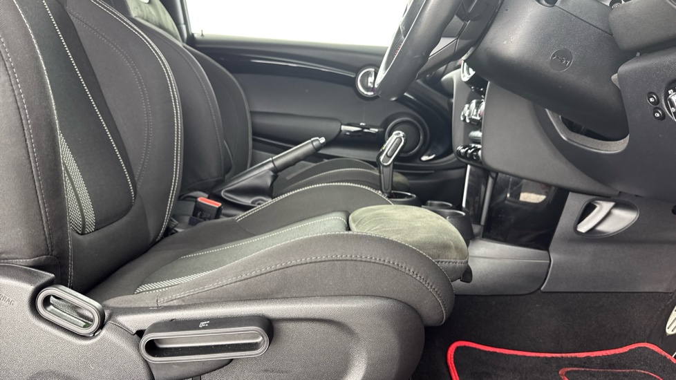 MINI Hatchback 2.0 Cooper S Sport II 3dr Auto Petrol Hatchback - Image 38