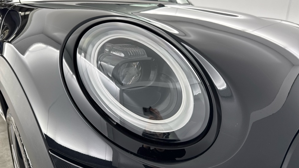 MINI Cooper 2.0 S Sport 2dr Auto Petrol Convertible - Image 23