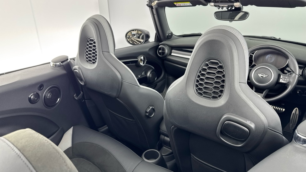 MINI Cooper 2.0 S Sport 2dr Auto Petrol Convertible - Image 72