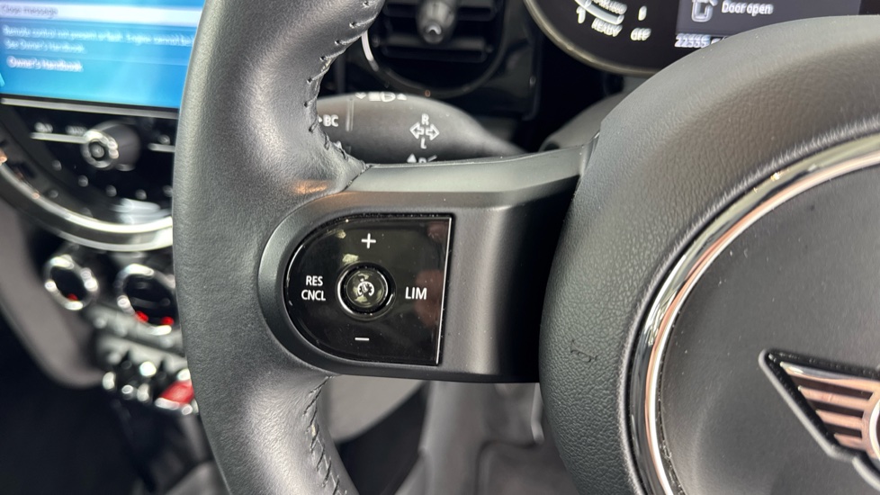 MINI Hatchback 1.5 Cooper Classic 3dr Auto Petrol Hatchback - Image 17
