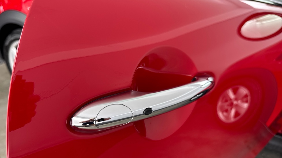MINI Hatchback 1.5 Cooper Classic 3dr Auto Petrol Hatchback - Image 32