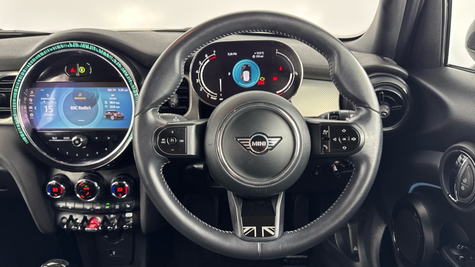 MINI Hatchback 1.5 Cooper Exclusive 5dr Auto Petrol Hatchback - Image 5